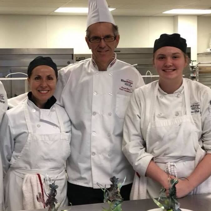Chef Steven Weiss and students